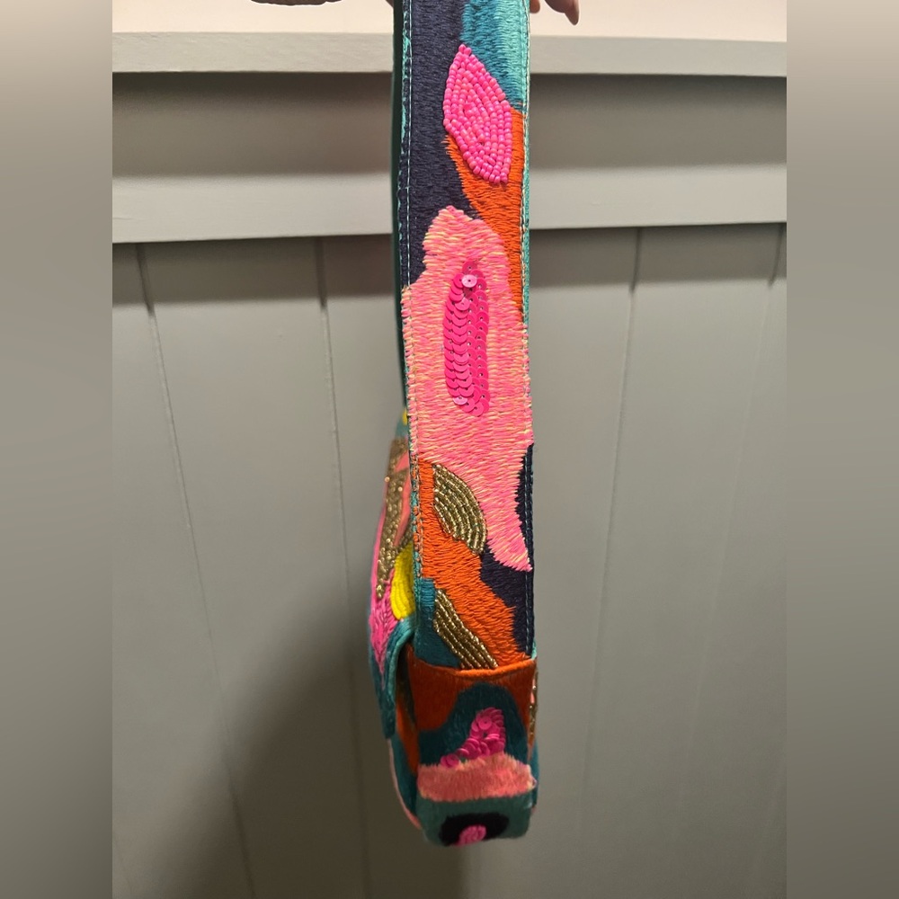 TikTok Viral Embroidered and Beaded Women's Bag - Picture 2 of 3